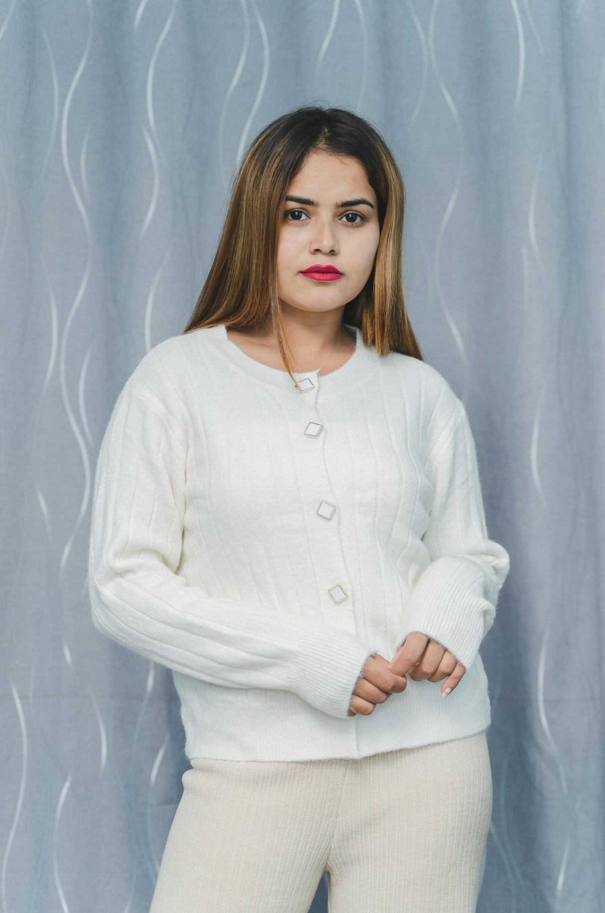 Lambswool Cardigan in Ivory
