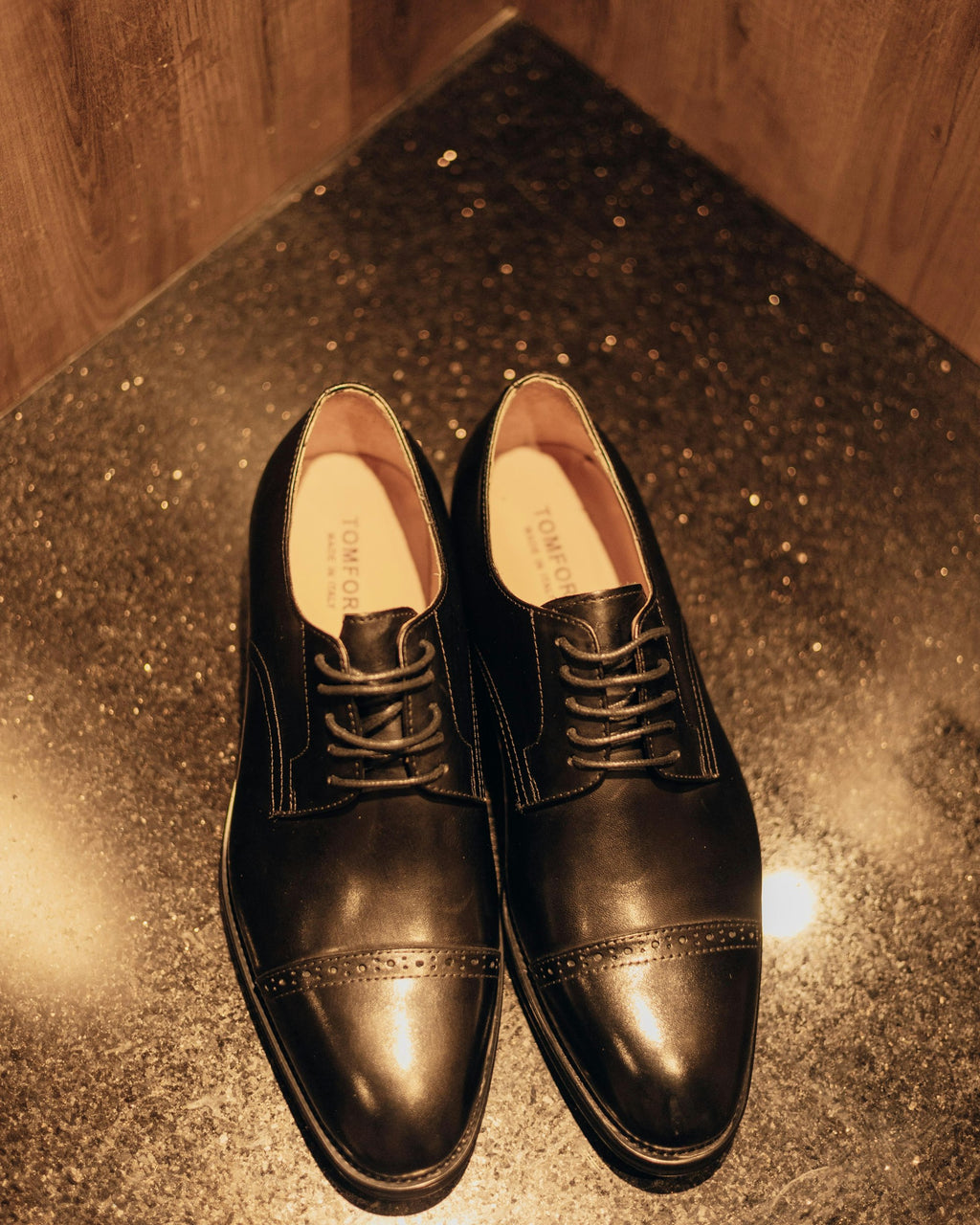 Leather Derby in Black