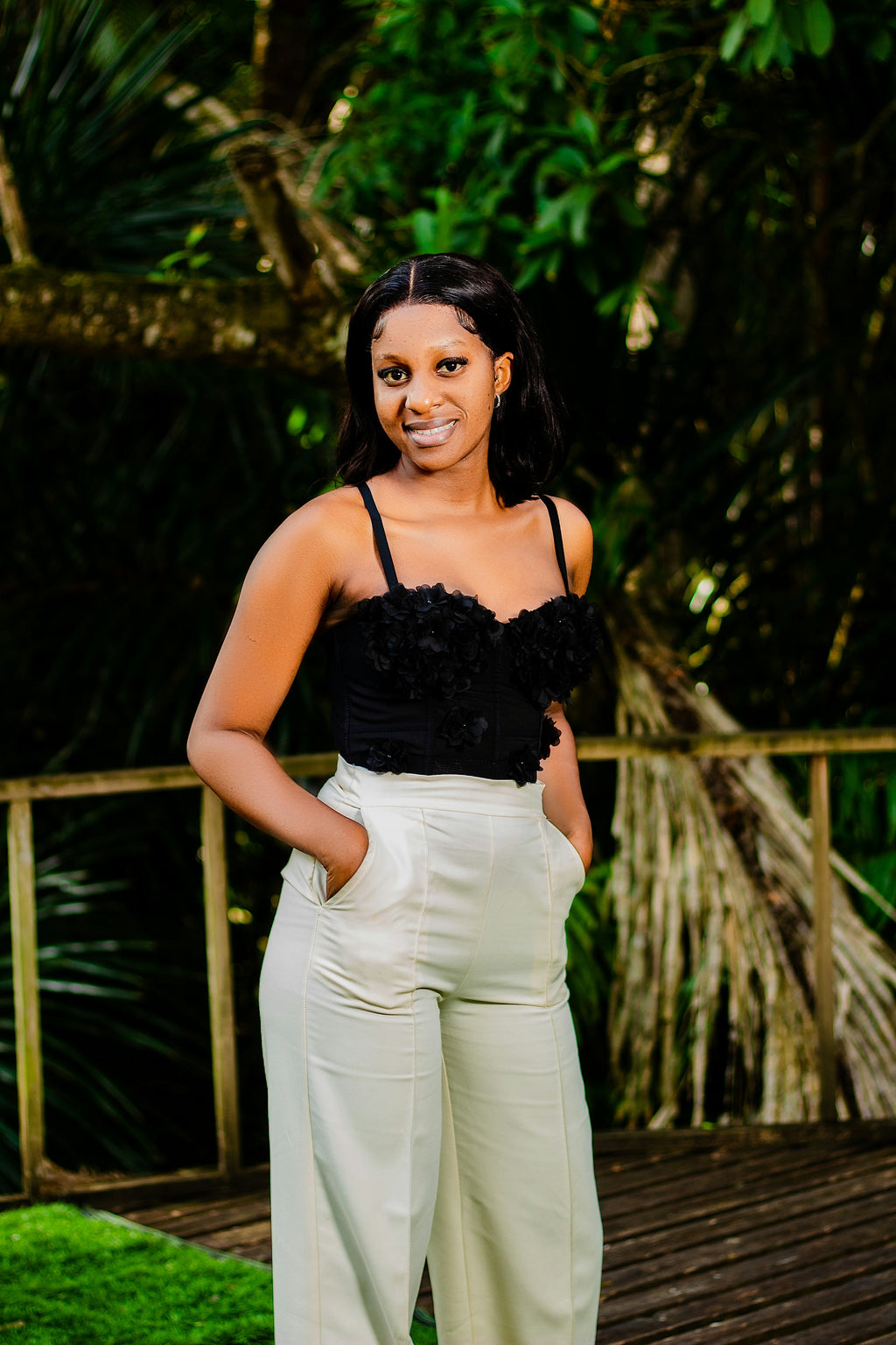 Wide-Leg Cotton Trouser in Stone